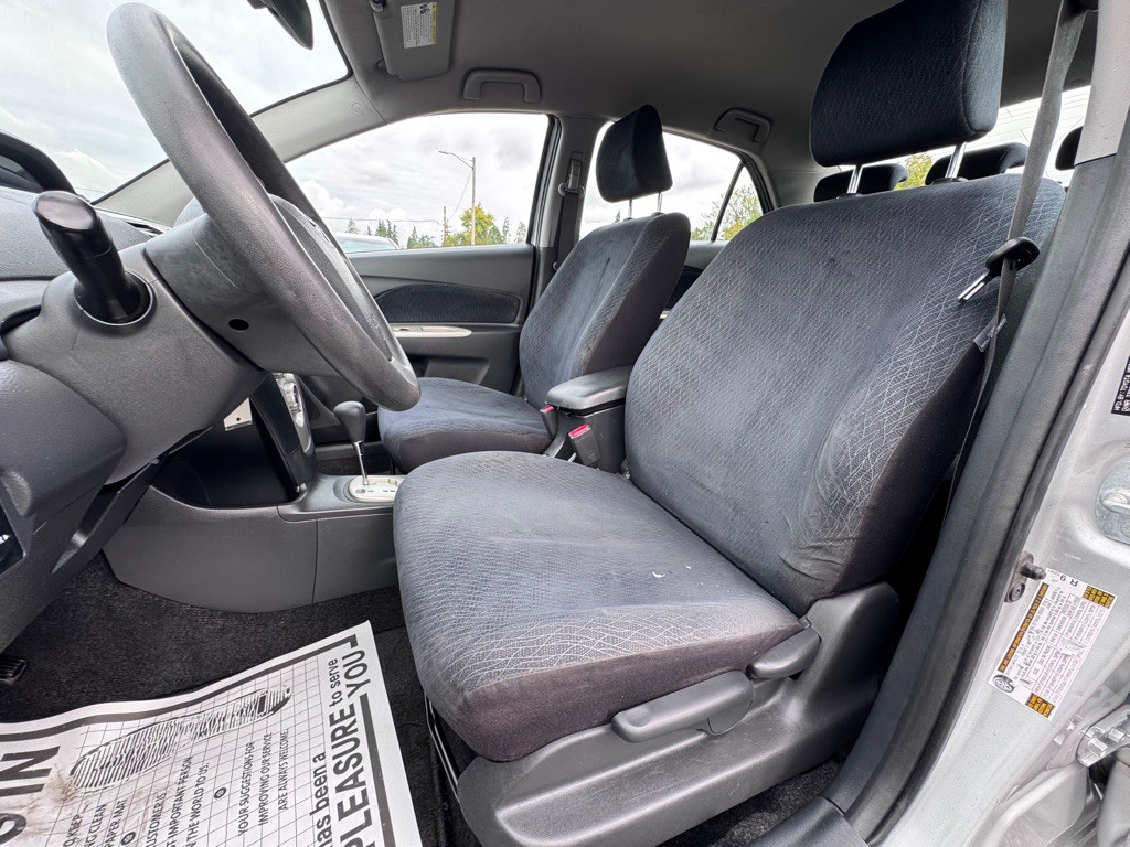 2008 Toyota Yaris Image 9