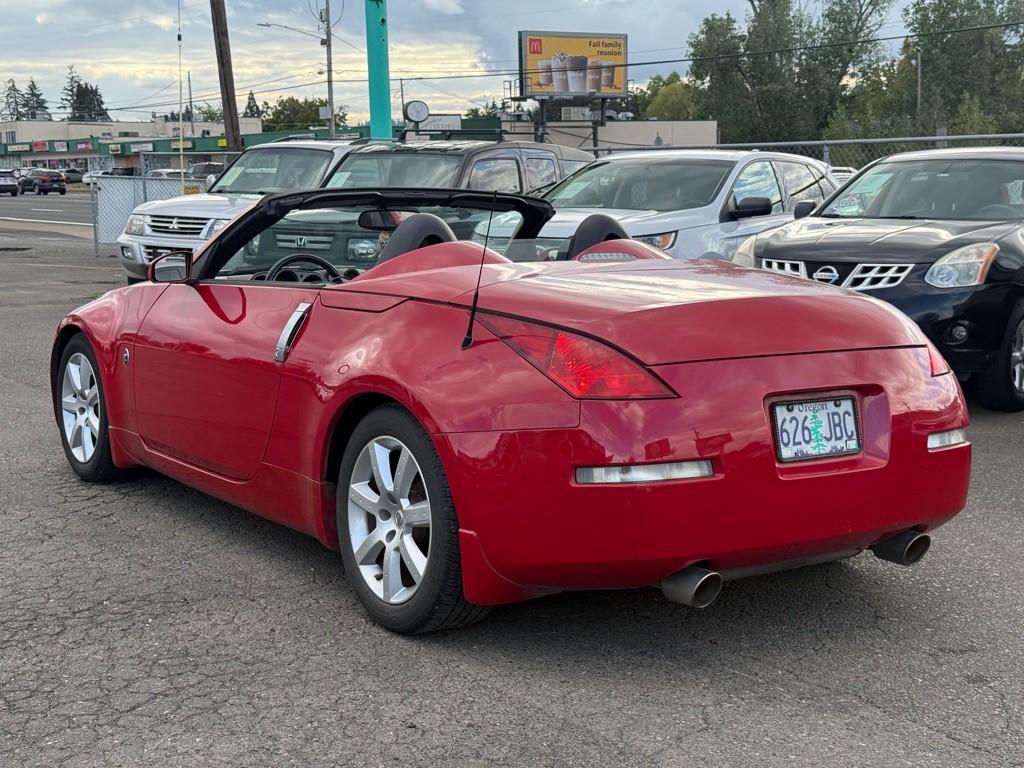 2005 Nissan 350Z Image 4