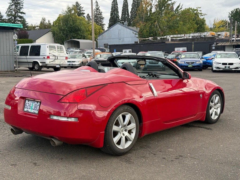 2005 Nissan 350Z Image 5