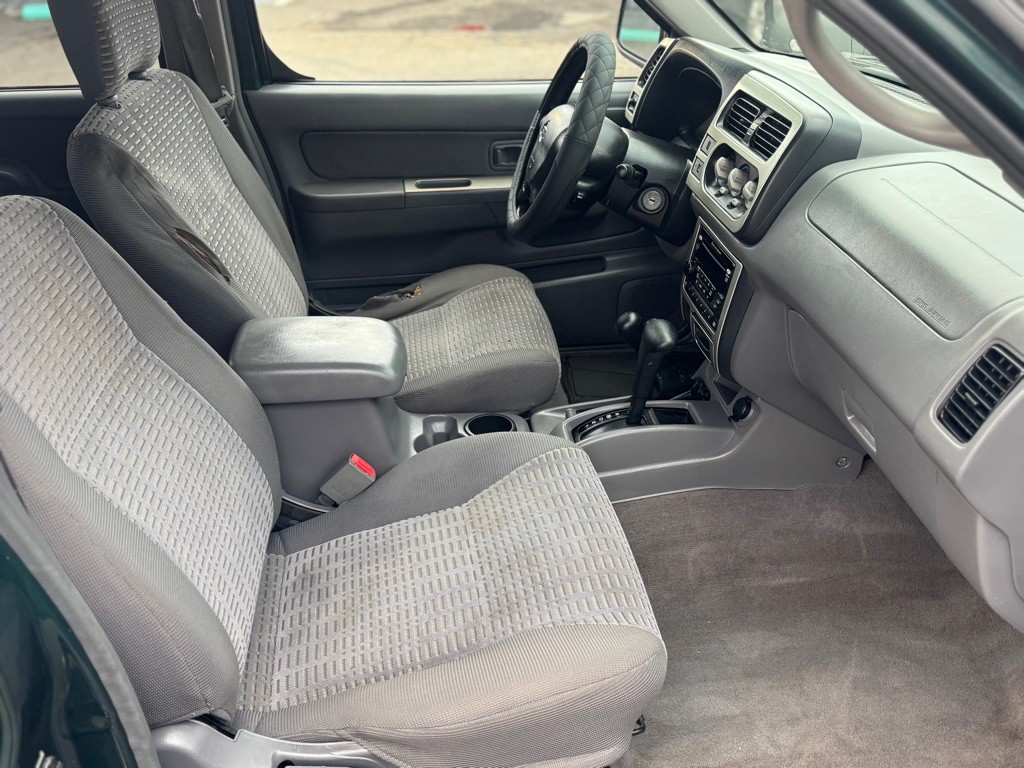 2001 Nissan Xterra Image 12