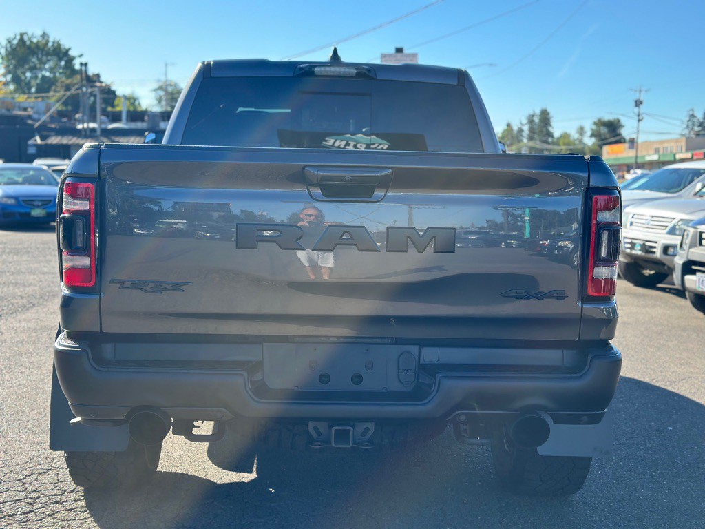 2021 RAM 1500 Image 3