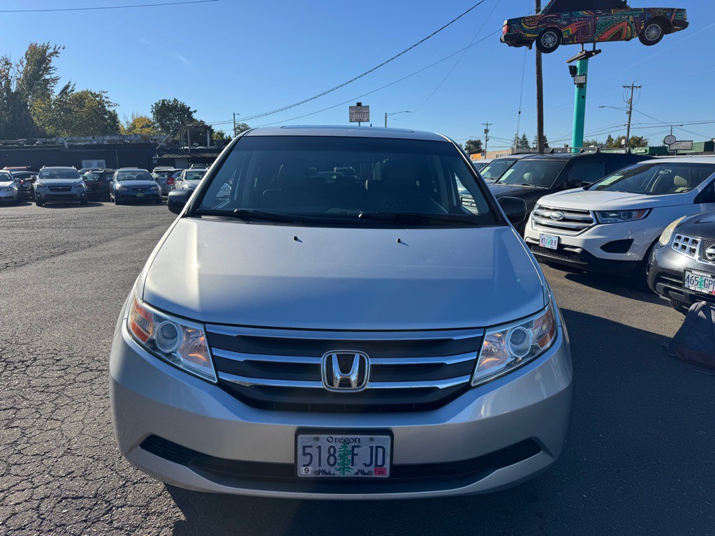 2011 Honda Odyssey Image 8