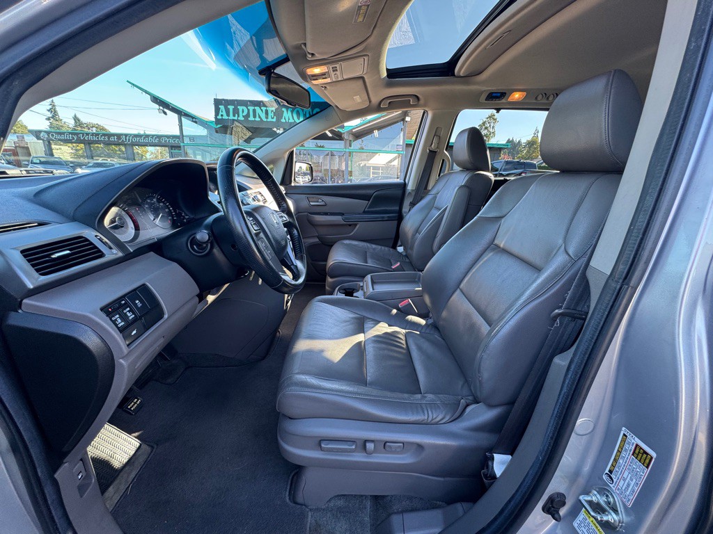 2011 Honda Odyssey Image 10