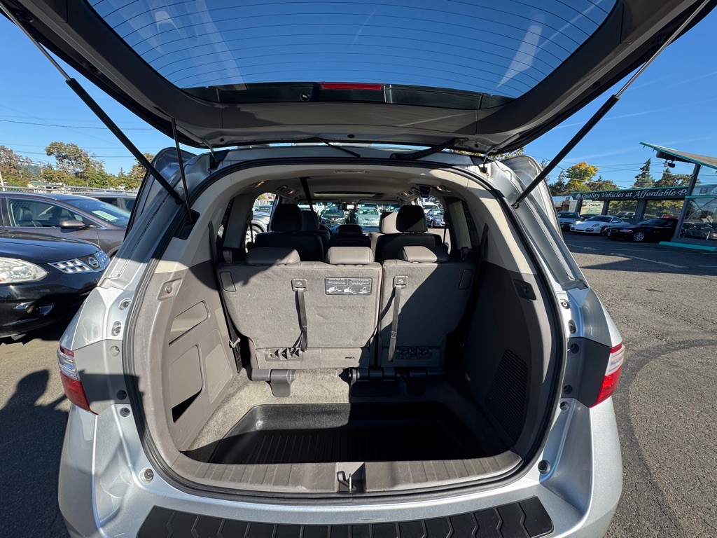 2011 Honda Odyssey Image 14