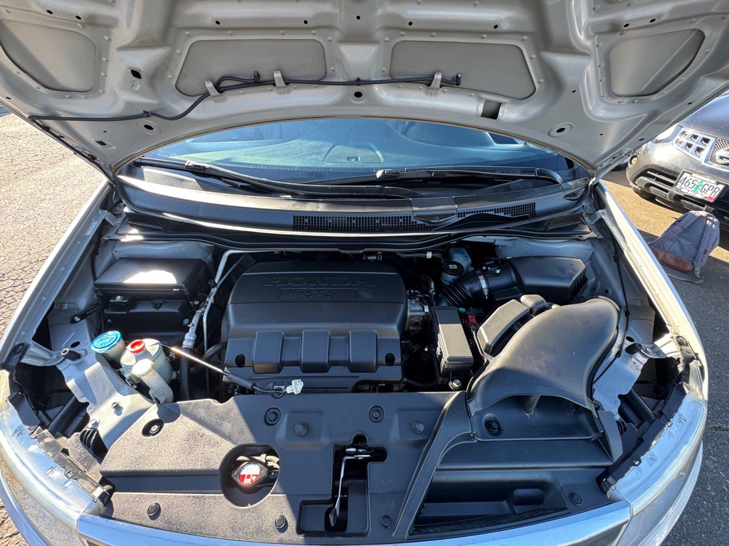 2011 Honda Odyssey Image 15