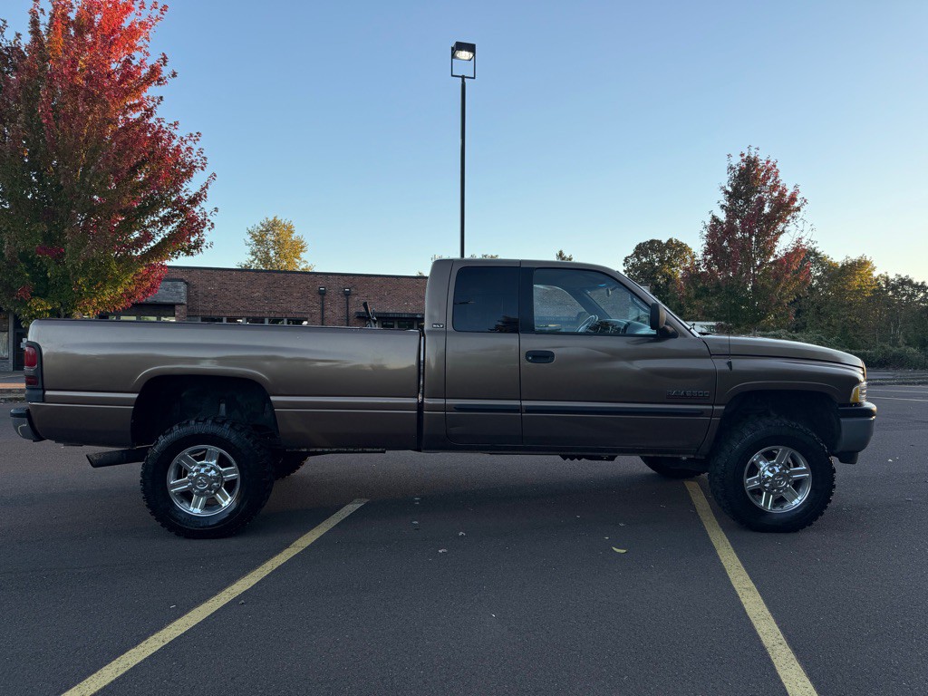 2001 Dodge Ram 2500 Image 7