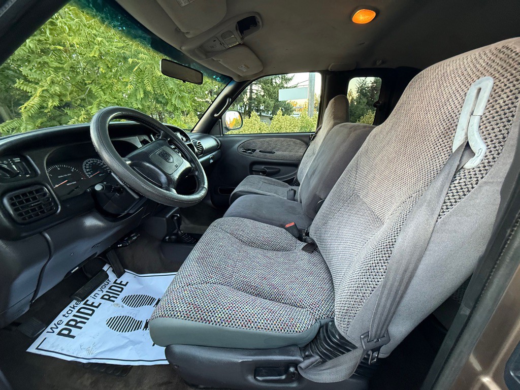 2001 Dodge Ram 2500 Image 12