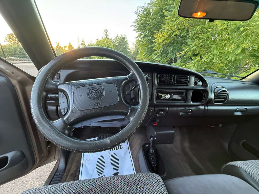 2001 Dodge Ram 2500 Image 13