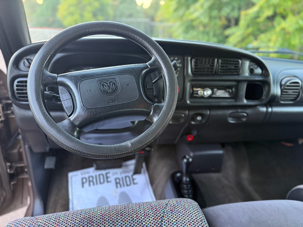 2001 Dodge Ram 2500 Image 14