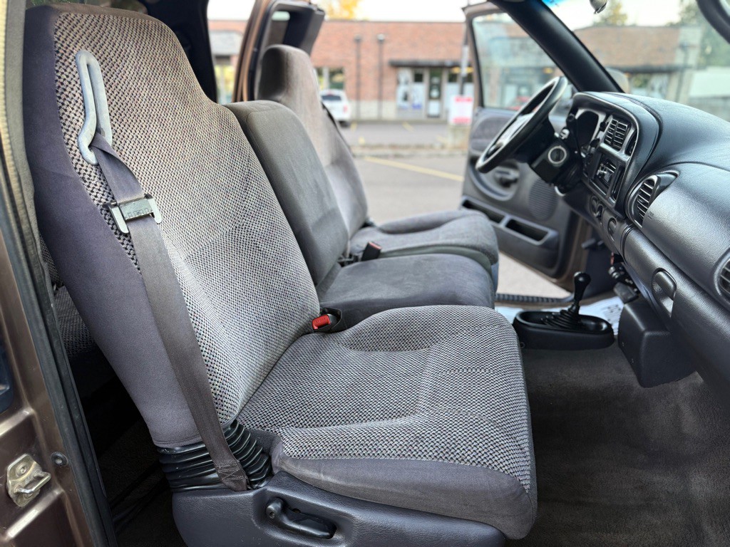 2001 Dodge Ram 2500 Image 19