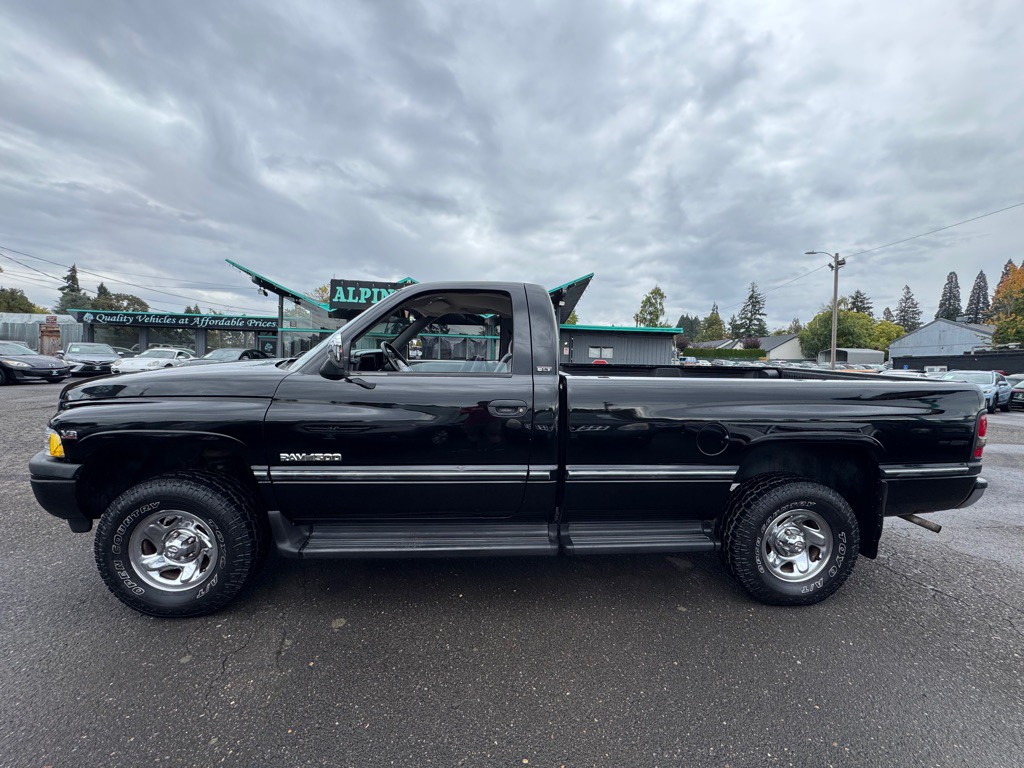 1994 Dodge Ram 1500 Image 2
