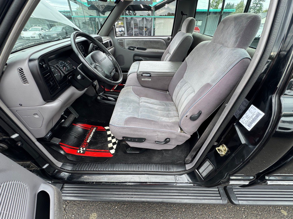 1994 Dodge Ram 1500 Image 10
