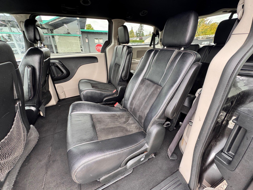 2017 Dodge Grand Caravan Image 14