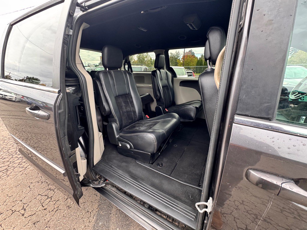 2017 Dodge Grand Caravan Image 18