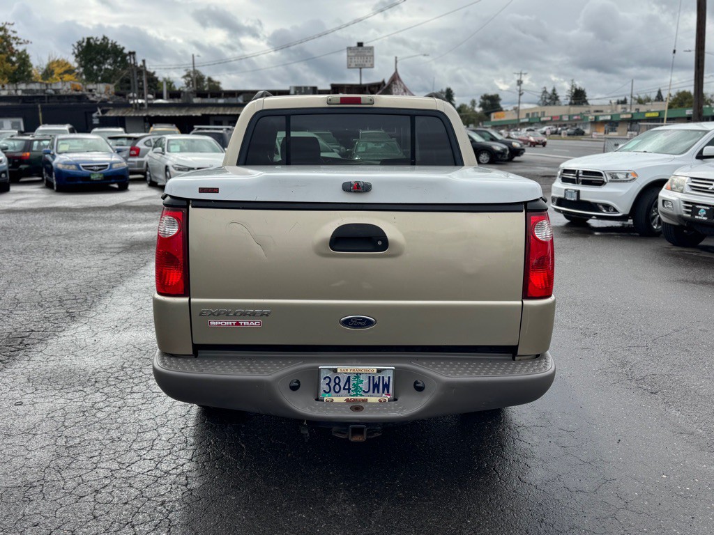 2001 Ford Explorer Image 4