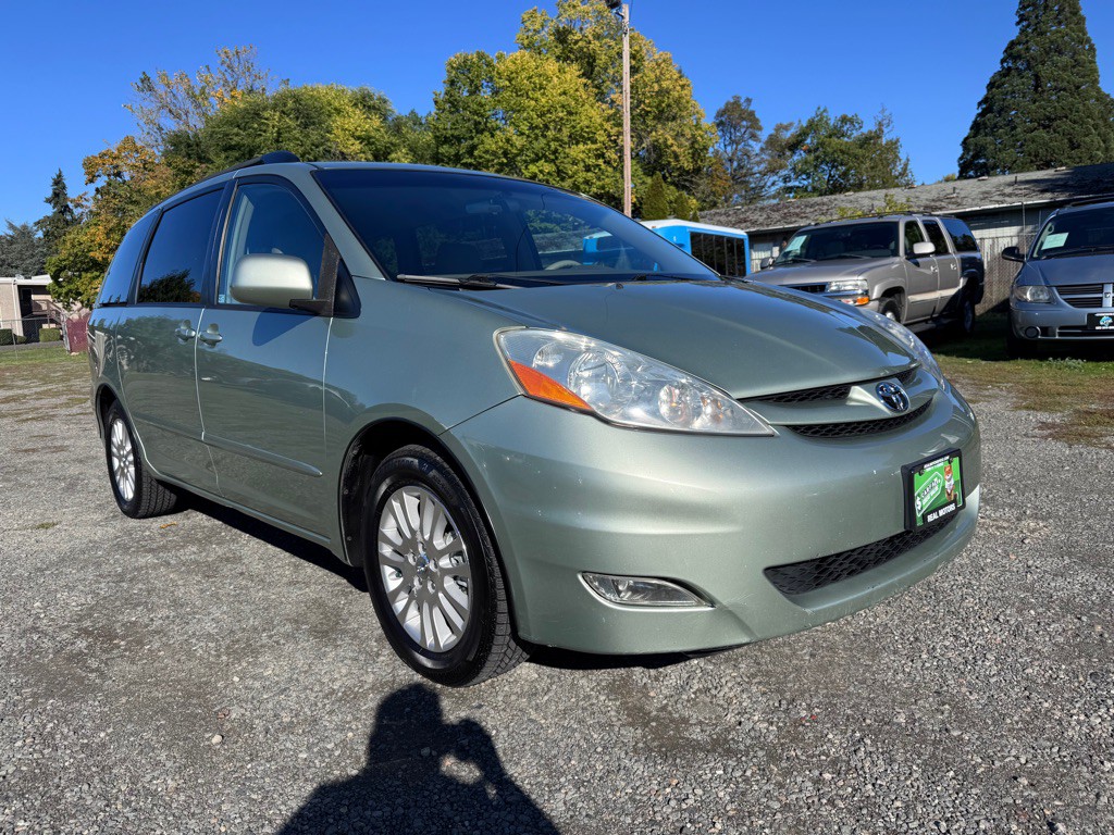 2007 Toyota Sienna Image 7