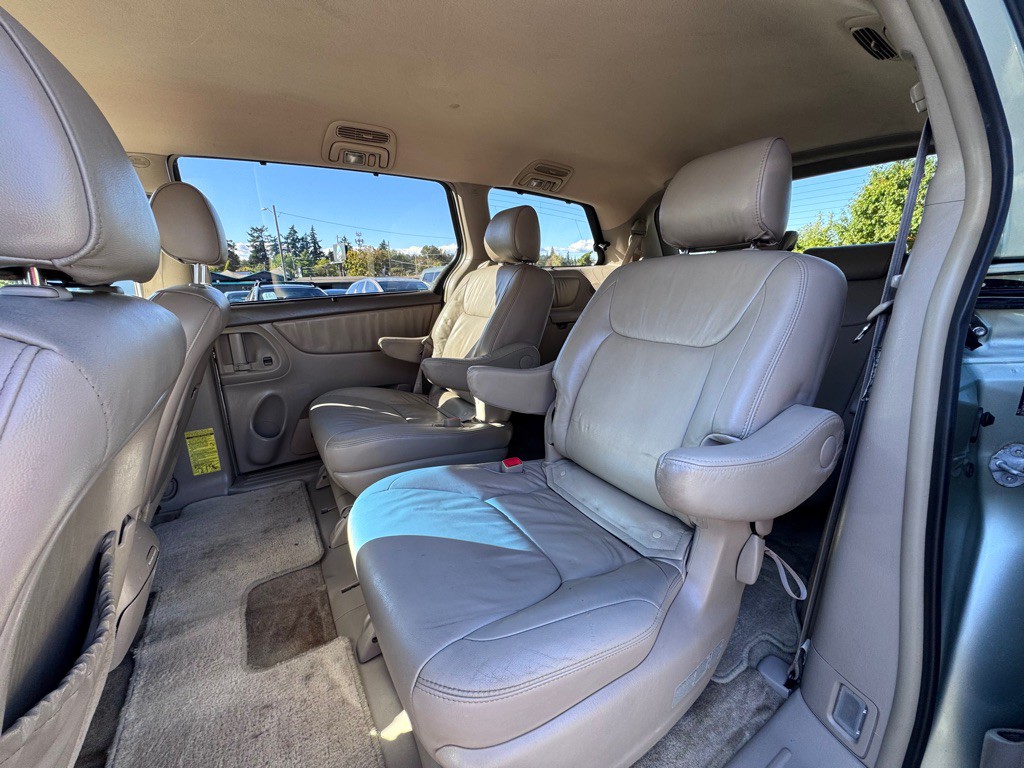 2007 Toyota Sienna Image 10
