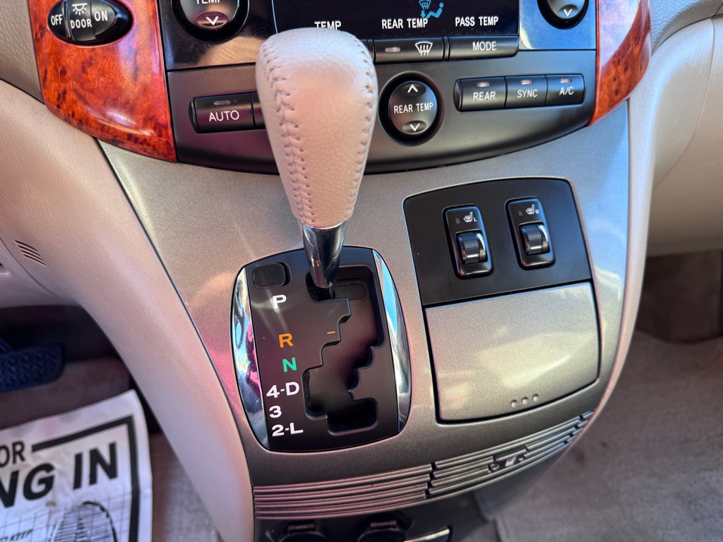 2007 Toyota Sienna Image 18