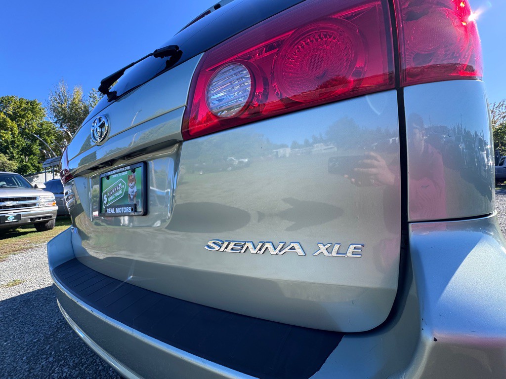 2007 Toyota Sienna Image 23