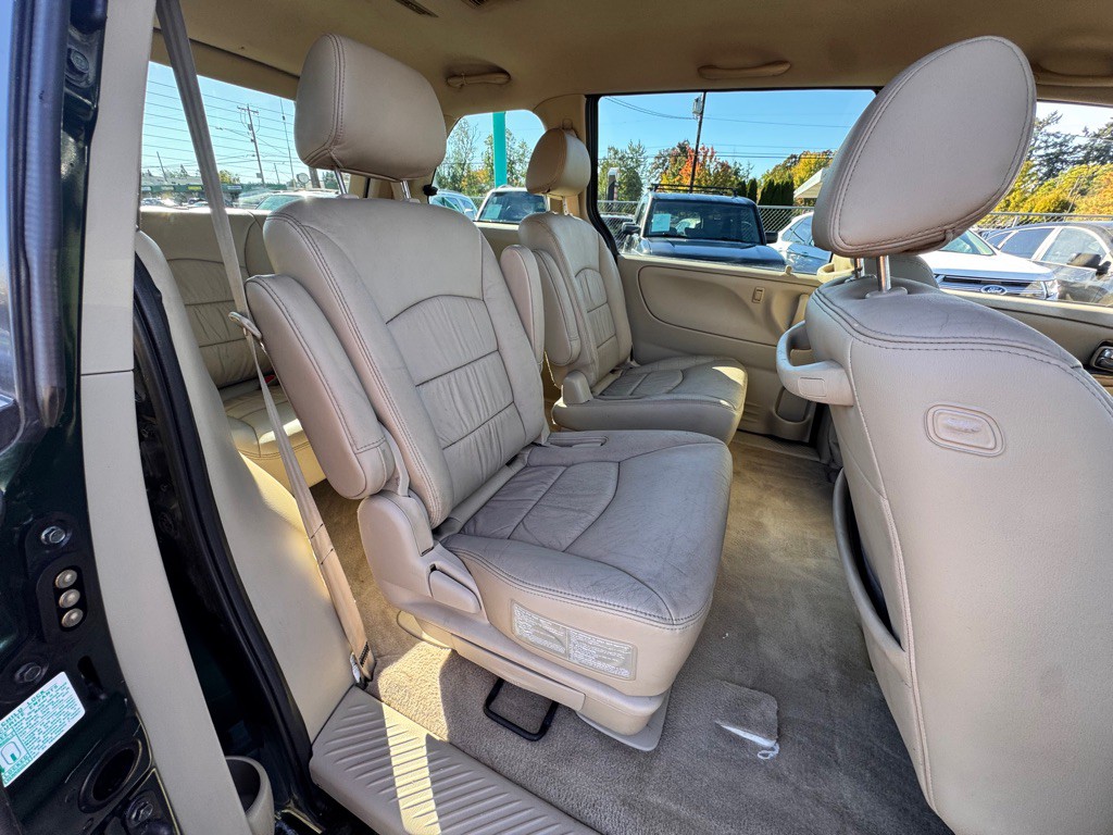 2003 Mazda MPV Image 12