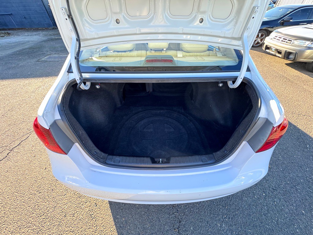 2010 Hyundai Elantra Image 22