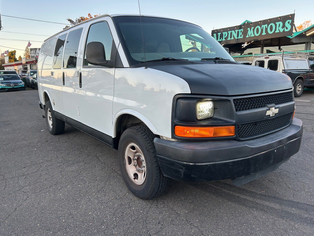 2009 Chevrolet Express Image 5