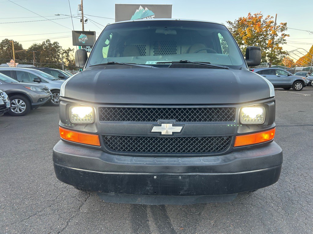 2009 Chevrolet Express Image 6