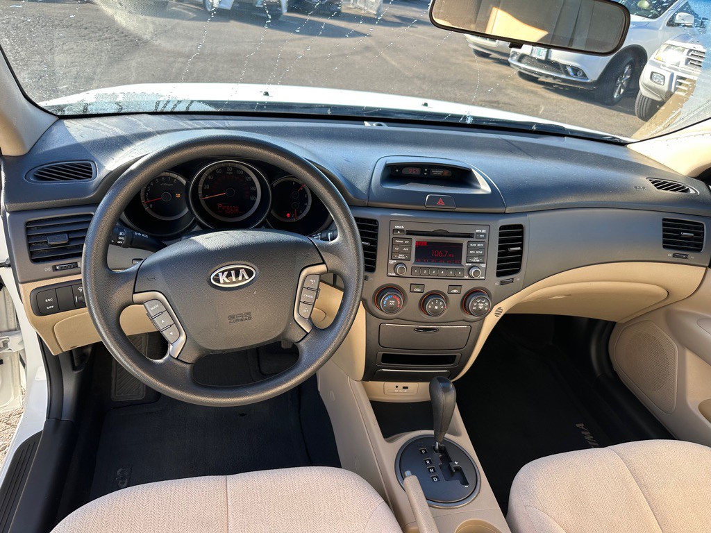 2010 Kia Optima Image 9