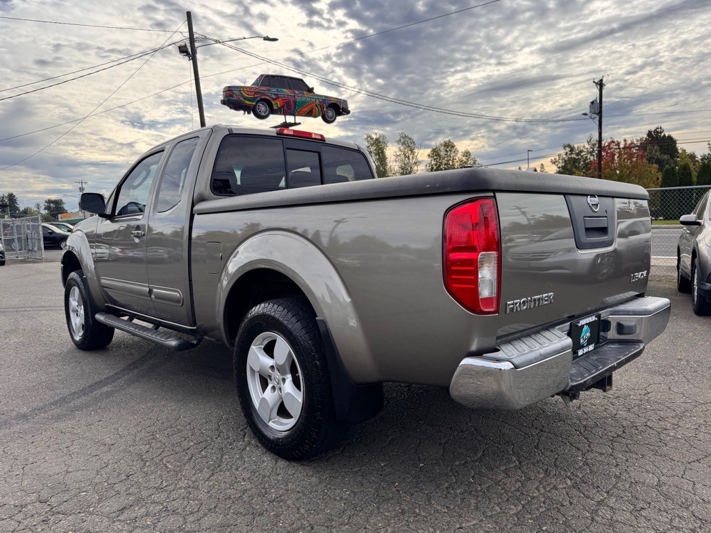 2005 Nissan Frontier Image 3