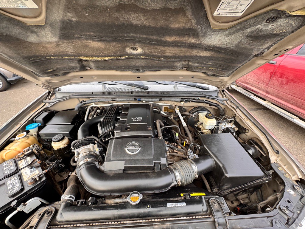 2005 Nissan Frontier Image 8