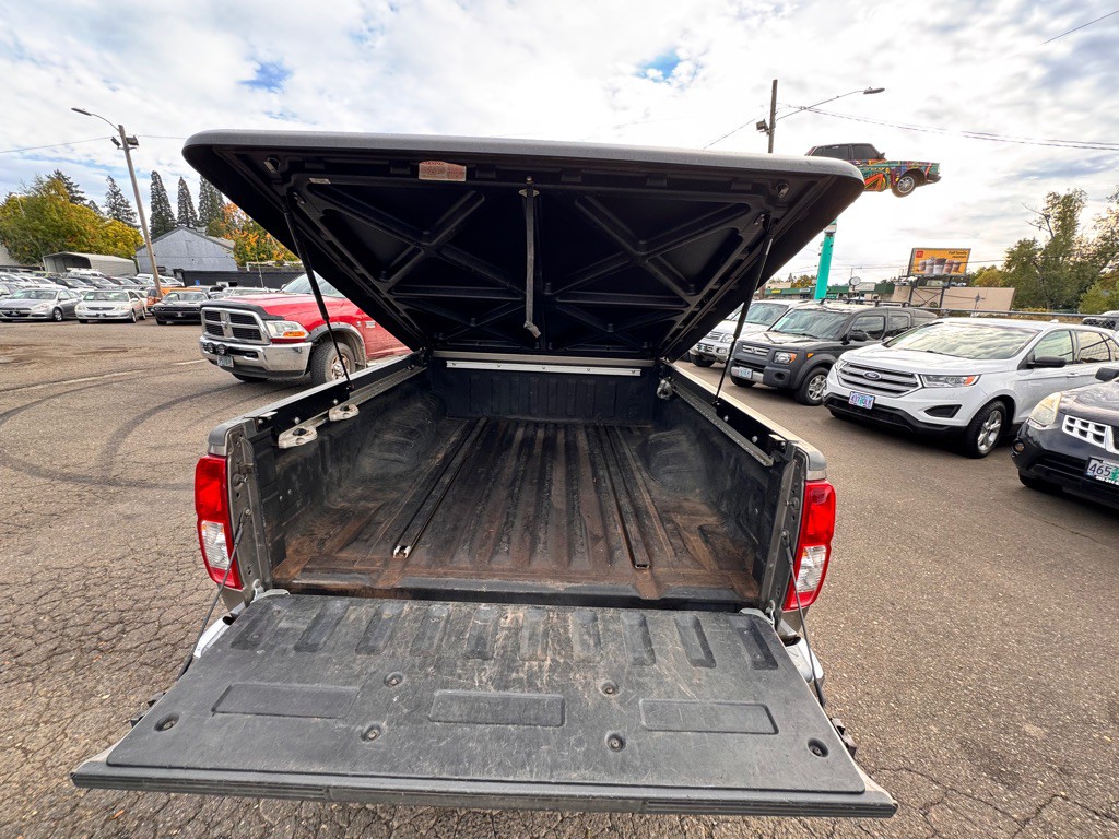 2005 Nissan Frontier Image 13