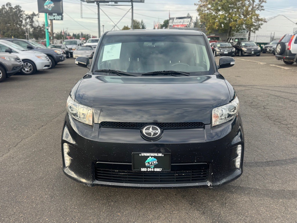 2013 Scion xB Image 2