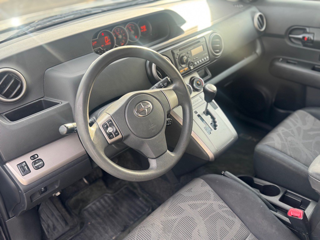 2013 Scion xB Image 7