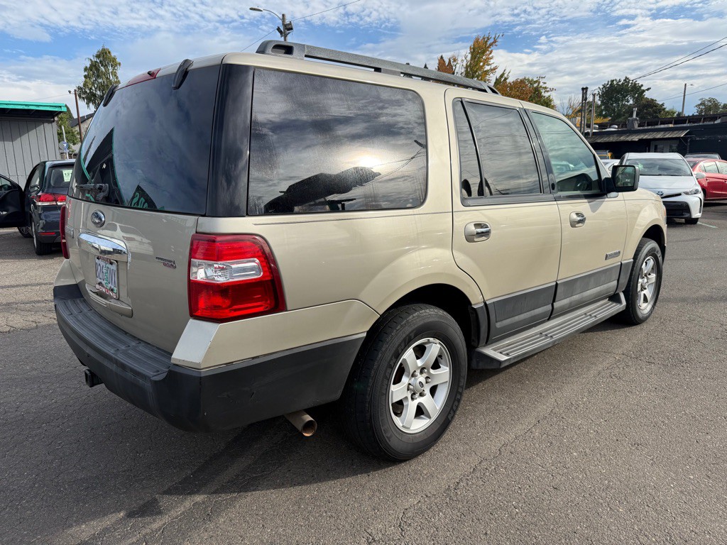 2007 Ford Expedition Image 3