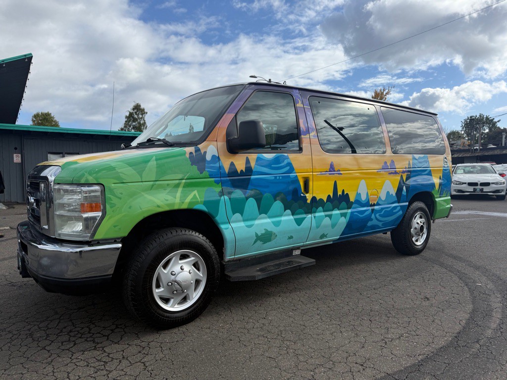 2009 Ford Econoline Image 1