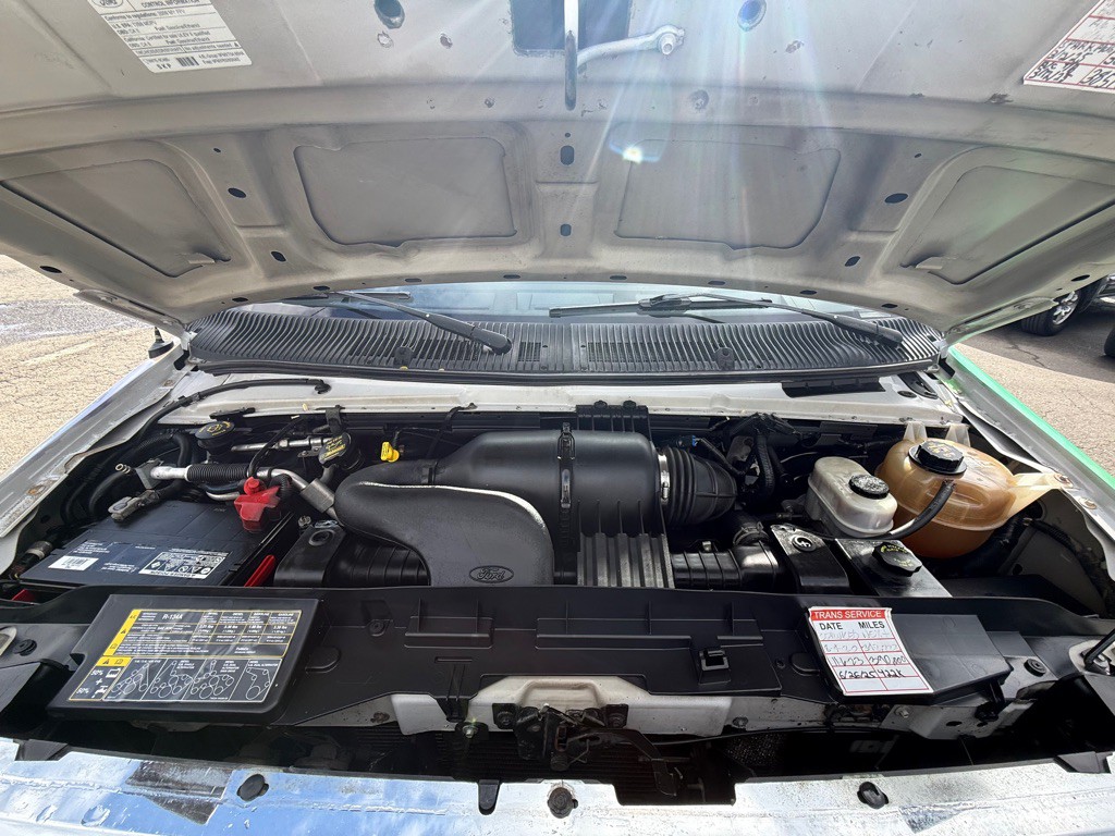 2009 Ford Econoline Image 11