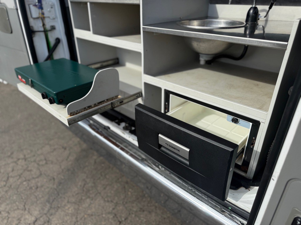 2009 Ford Econoline Image 14