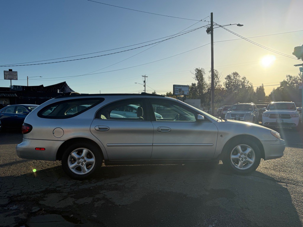 2001 Ford Taurus Image 6