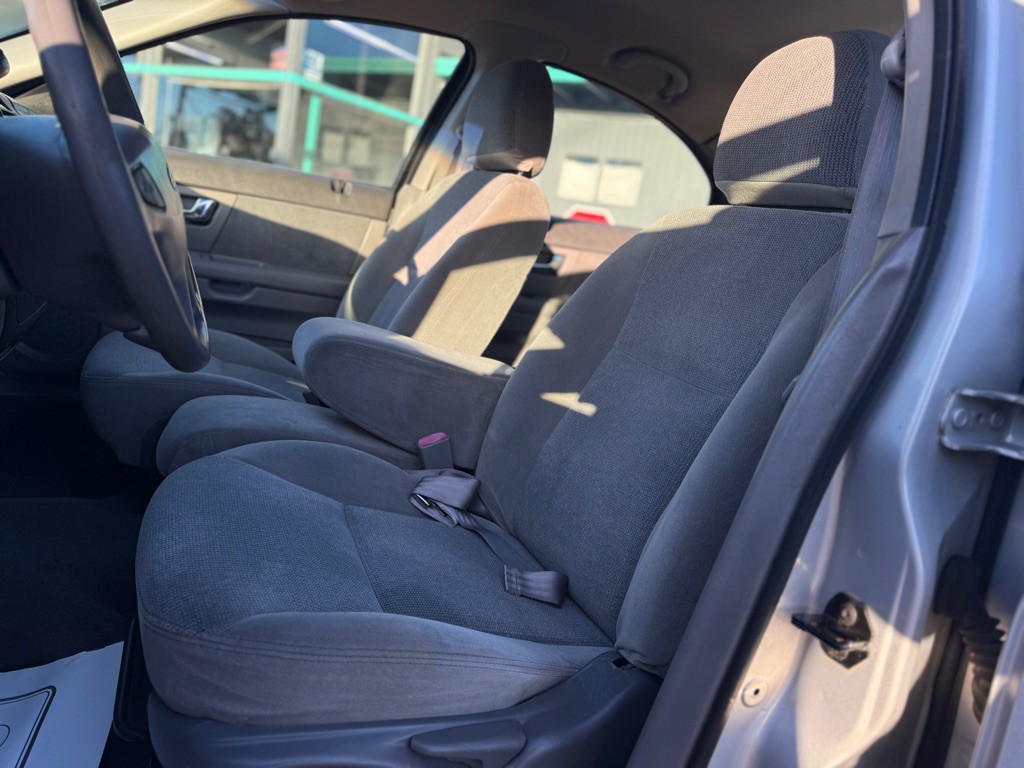 2001 Ford Taurus Image 9