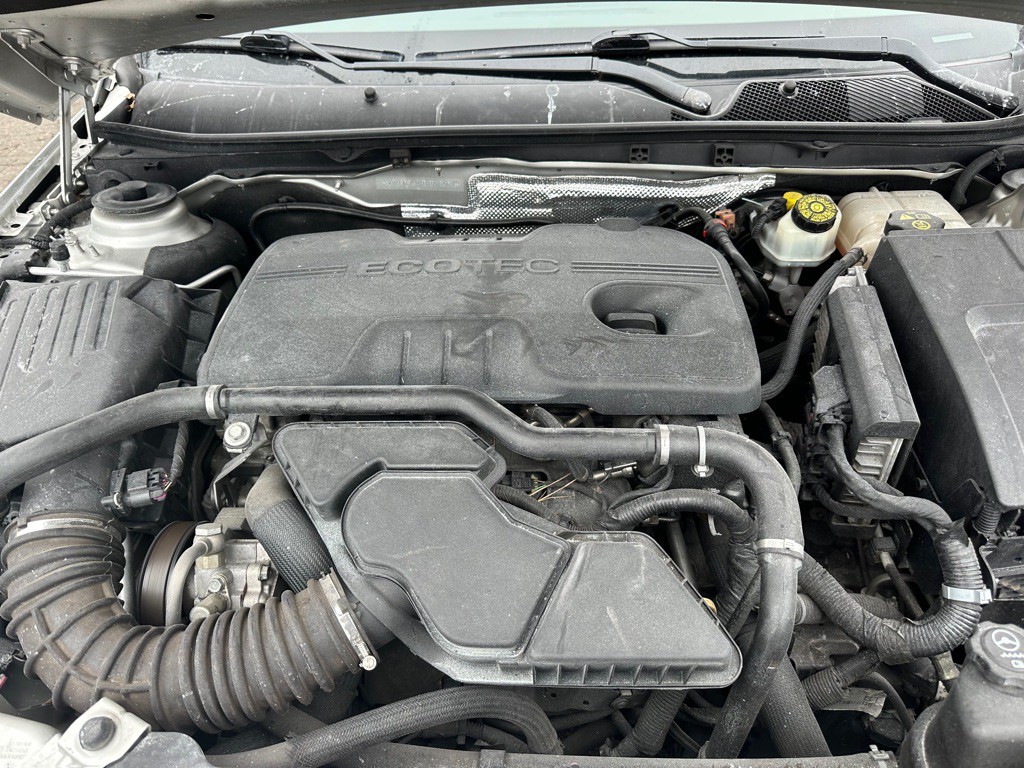 2011 Buick Regal Image 10