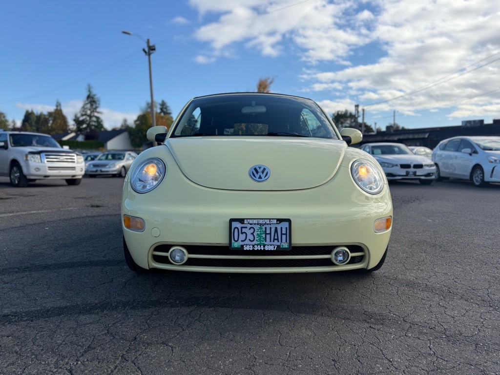 2005 Volkswagen Beetle Image 8