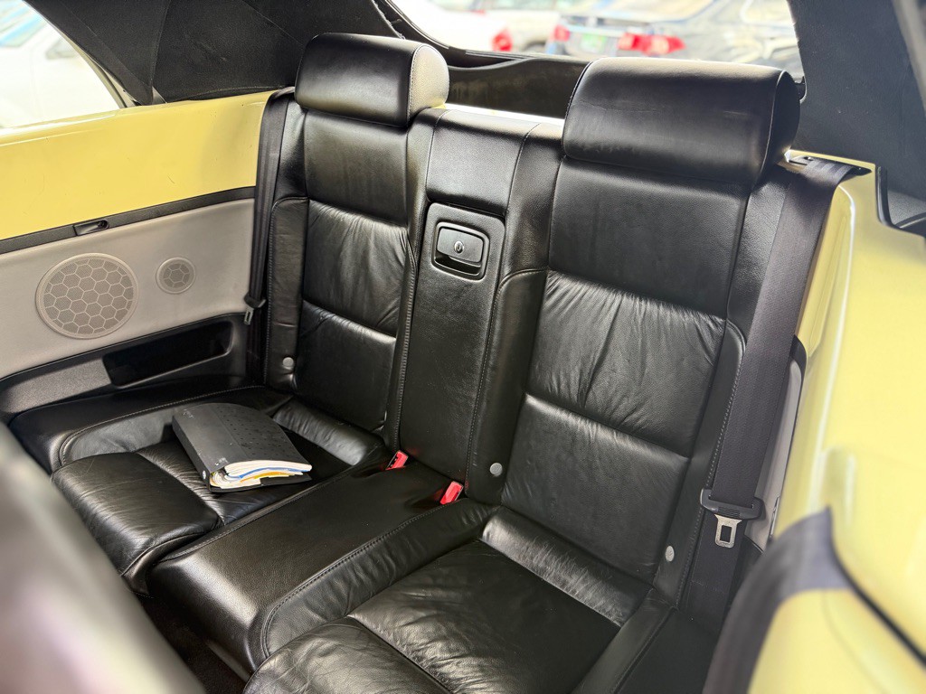 2005 Volkswagen Beetle Image 12