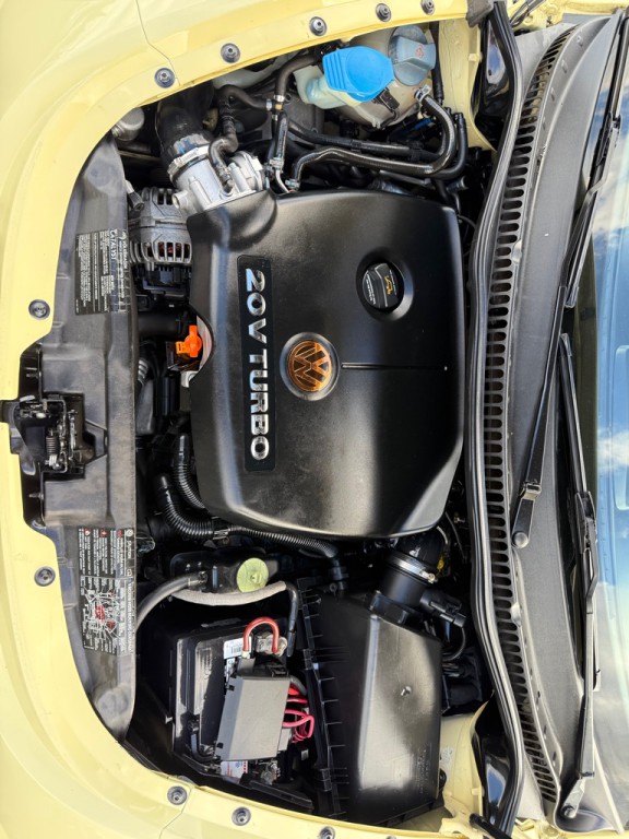 2005 Volkswagen Beetle Image 16