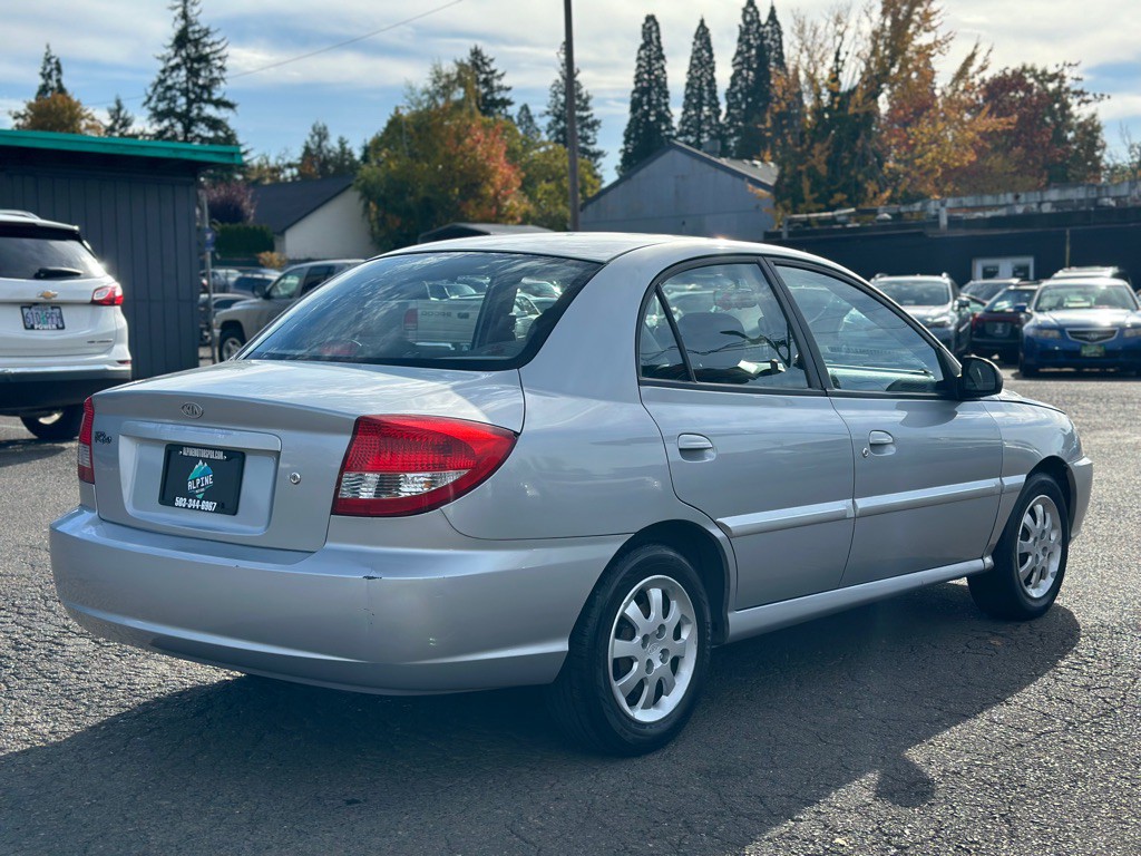 2005 Kia Rio Image 4