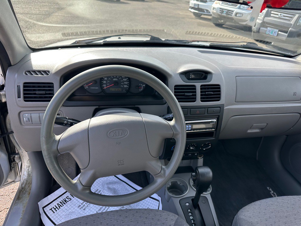 2005 Kia Rio Image 9