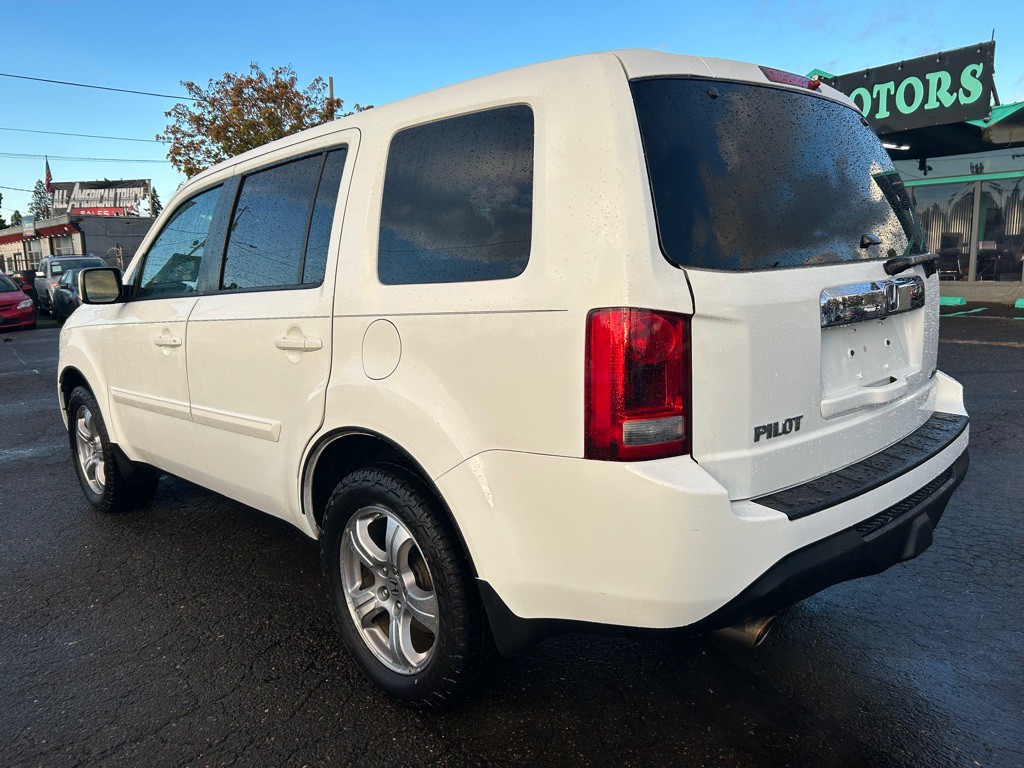 2013 Honda Pilot Image 2