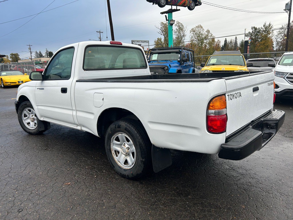 2004 Toyota Tacoma Image 2