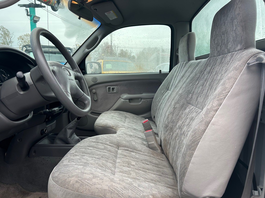 2004 Toyota Tacoma Image 7