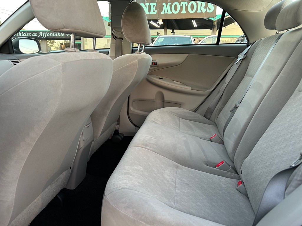 2009 Toyota Corolla Image 8