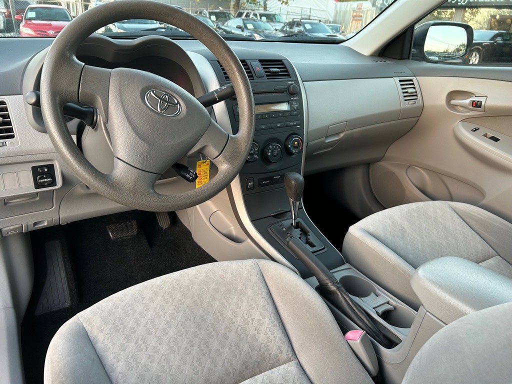 2009 Toyota Corolla Image 9